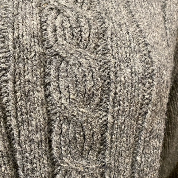 Hand Knit Sweater - Picture 4 of 4